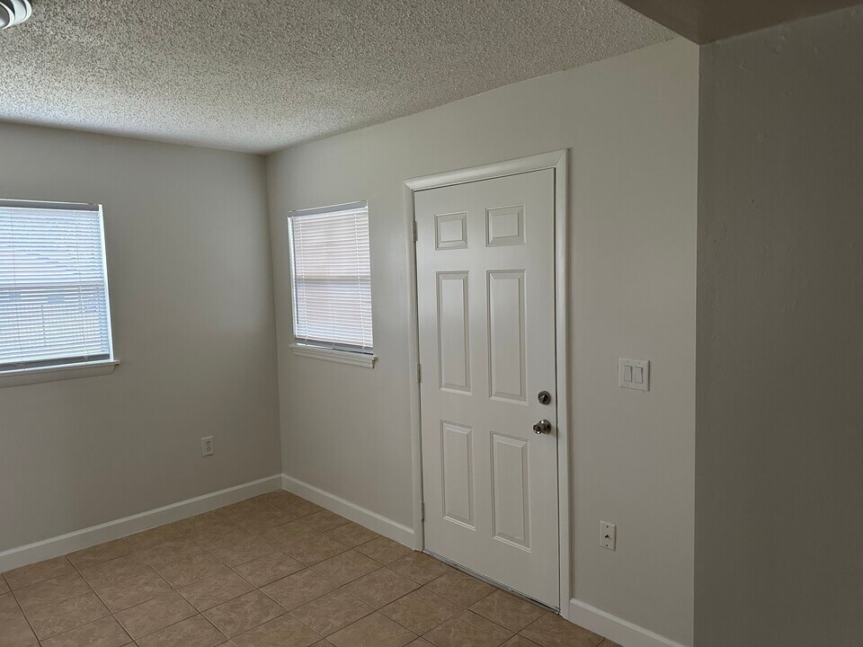 625 Forest Lake Dr in Altamonte Springs, FL - Building Photo