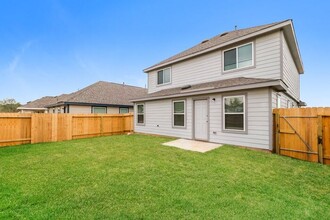 2453 Bull Trout Dr in Conroe, TX - Building Photo - Building Photo