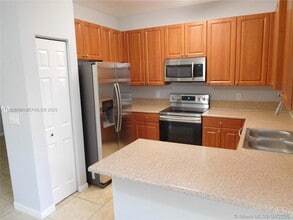 650 NE 22nd Terrace in Homestead, FL - Building Photo - Building Photo