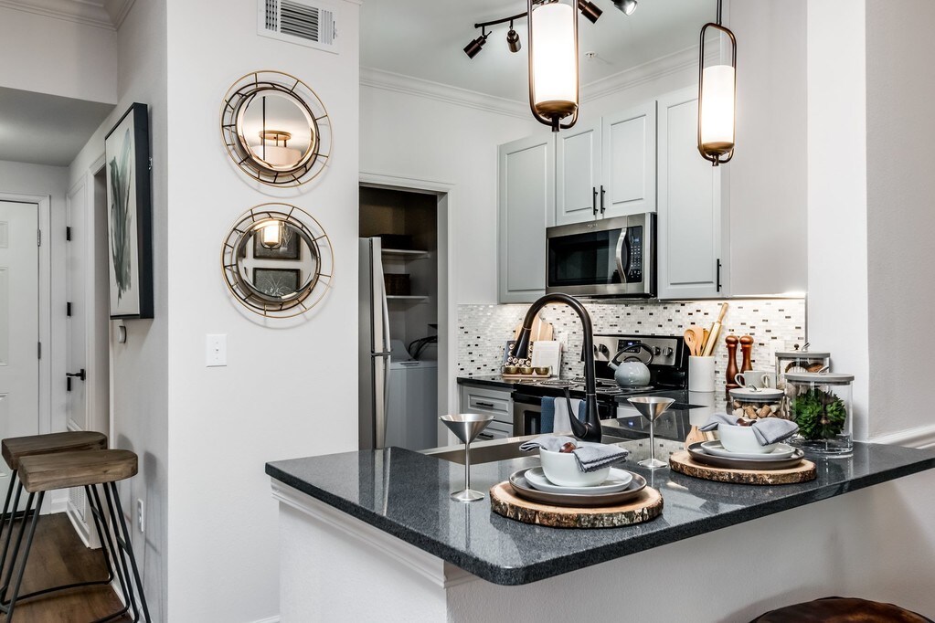 Cortland Grand River Apartments in Colorado Springs, CO