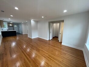 7212 S Euclid Ave in Chicago, IL - Building Photo - Building Photo