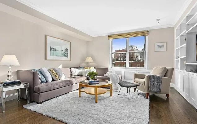 2 Charlton St in New York, NY - Building Photo - Building Photo