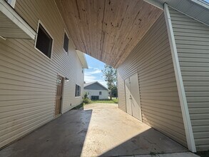 3949 Lothair Ave in North Port, FL - Building Photo - Building Photo