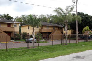 13107 Leisurewood Pl Apartments