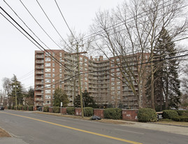 Fountain Terrace at Strawberry Hill Apartments