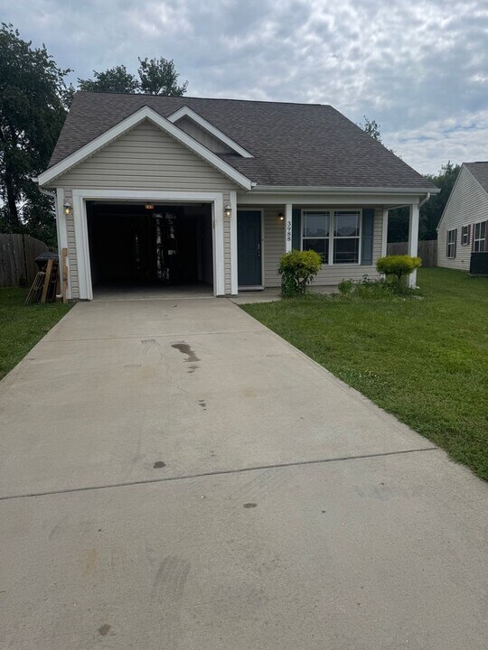 3988 Abraham Ct in Lafayette, IN - Foto de edificio