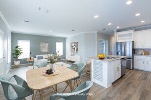 37 Hanna Ct in Ft. Myers, FL - Building Photo