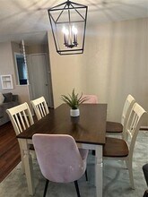 501 N Travis St in Granbury, TX - Building Photo - Building Photo