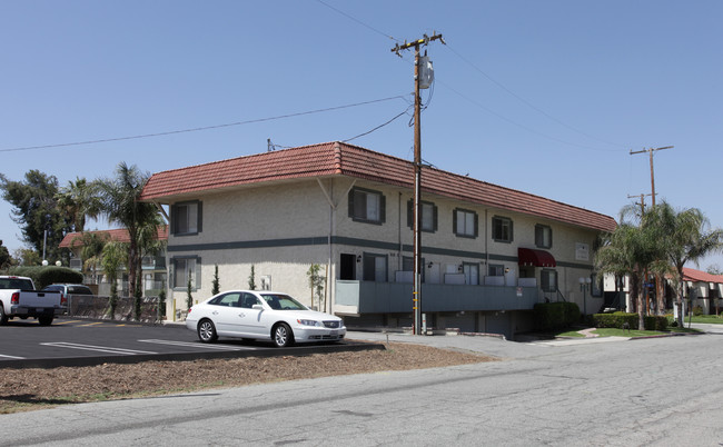 Fairway Townhomes in Hemet, CA - Building Photo - Building Photo