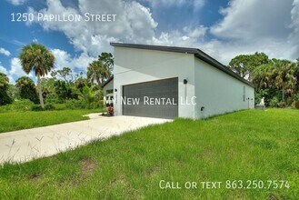 1250 Papillon St in North Port, FL - Building Photo - Building Photo