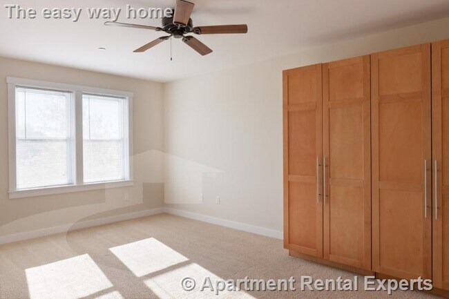 87 New St in Cambridge, MA - Foto de edificio - Building Photo