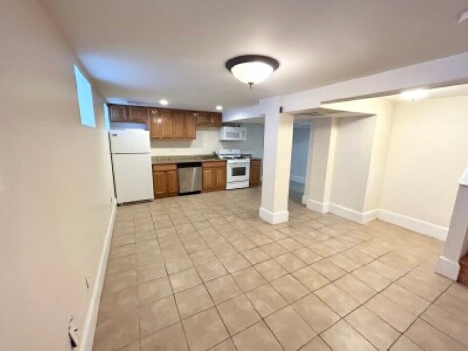 1568 Tremont St, Unit 1 in Boston, MA - Building Photo