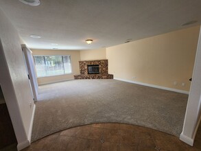 950 Rose Ct in Grover Beach, CA - Building Photo - Building Photo