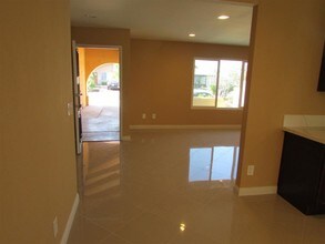 8050 Columbus St in San Diego, CA - Building Photo - Building Photo