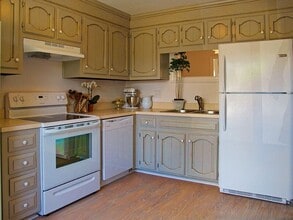 1834 Volvo Pky in Chesapeake, VA - Building Photo - Building Photo