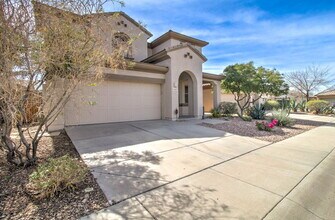 4427 W Powell Dr in New River, AZ - Building Photo - Building Photo