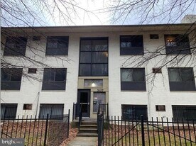 3107 Naylor Rd SE in Washington, DC - Building Photo