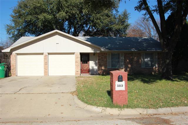 3313 Meadowlark Ln in Denton, TX - Building Photo