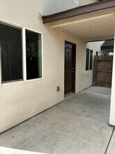 2009 Owens St in Bakersfield, CA - Building Photo - Building Photo