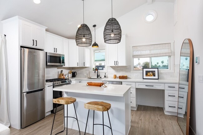 118 Magnolia St-Unit -118 Magnolia St. B in Costa Mesa, CA - Building Photo - Building Photo