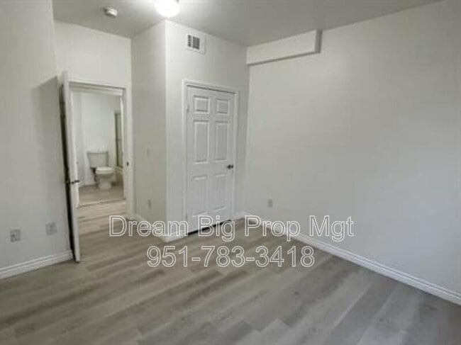 375 Central Ave in Riverside, CA - Building Photo - Building Photo