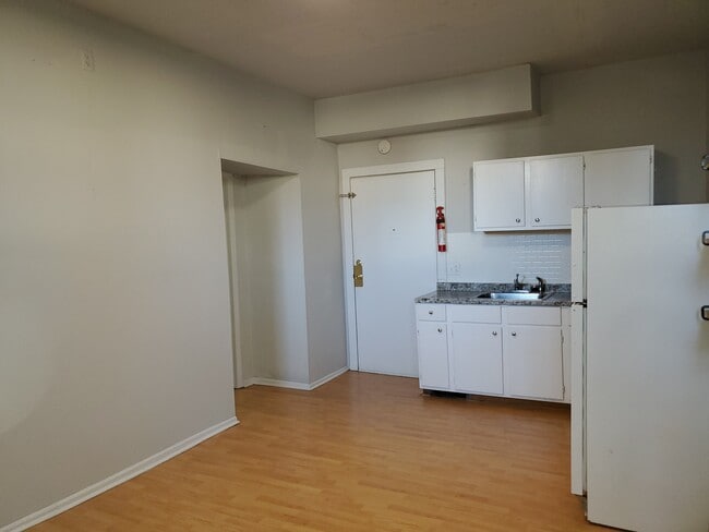 2302 Chesterfield Ave in Charlotte, NC - Building Photo - Building Photo