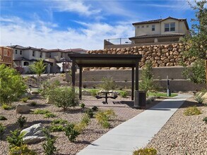 2209 Fish Hawk St in Las Vegas, NV - Building Photo - Building Photo