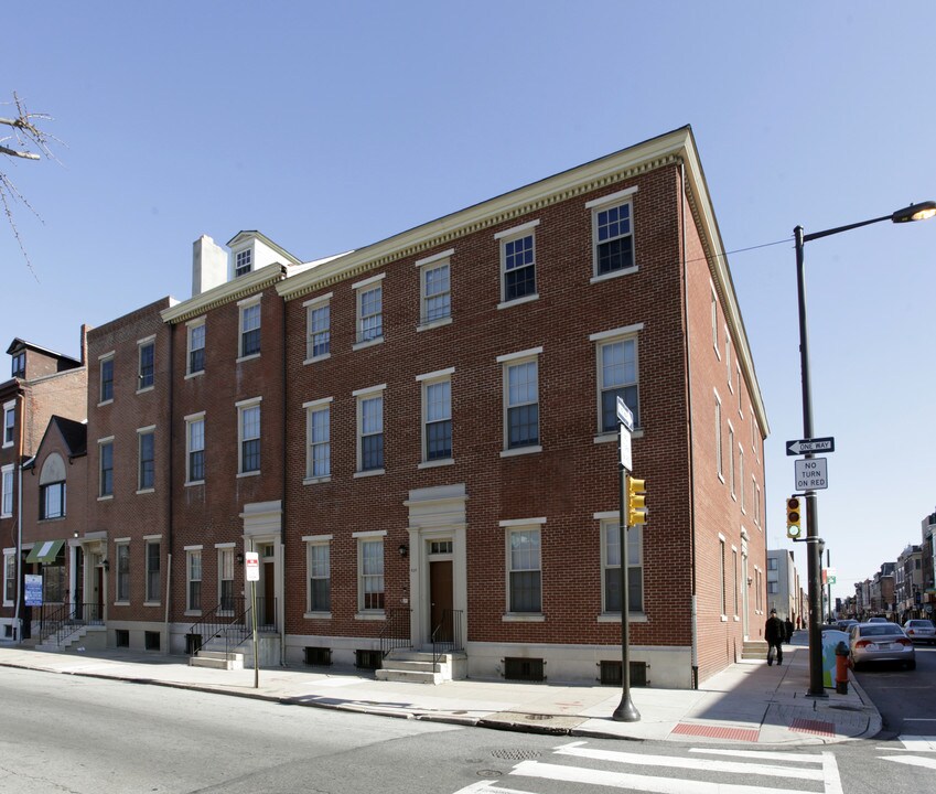 523-527 S 9th St in Philadelphia, PA - Building Photo