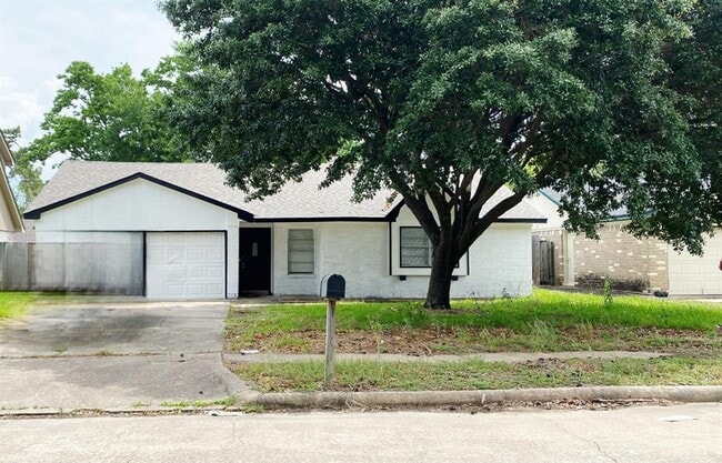 23302 Whispering Willow Dr in Spring, TX - Building Photo - Building Photo