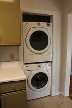 1208 34th St S, Unit 3 in Birmingham, AL - Foto de edificio - Building Photo