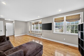 28 Webster St in Medford, MA - Building Photo - Building Photo