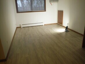 Buron Circle Apartments in South St. Paul, MN - Building Photo - Building Photo