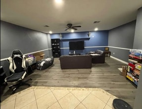 4025 E St Charles Ave in Phoenix, AZ - Building Photo - Building Photo