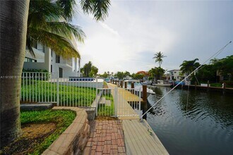 2761 NE 22nd Ct in Pompano Beach, FL - Building Photo - Building Photo