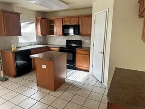 708 River Run Dr in Glenn Heights, TX - Building Photo - Building Photo