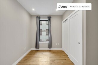 Private bedroom in 4 bed/2 bath Home in New York, NY - Building Photo - Building Photo