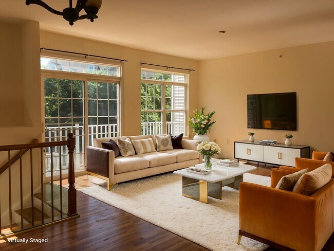 7 Atlas Ct in Jersey City, NJ - Building Photo - Building Photo