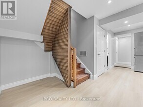 66 Northridge Ave in Toronto, ON - Building Photo - Building Photo