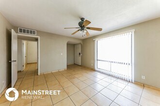 2753 W Lawrence Ln in Phoenix, AZ - Building Photo - Building Photo