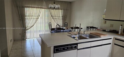 11034 SW 15th Manor in Davie, FL - Foto de edificio - Building Photo