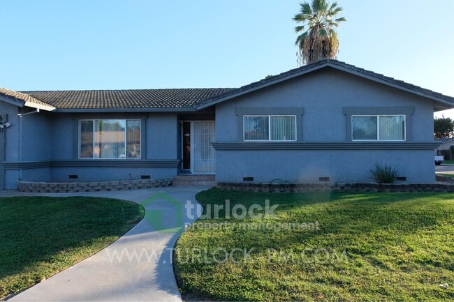 property at 660 Hillsdale Dr