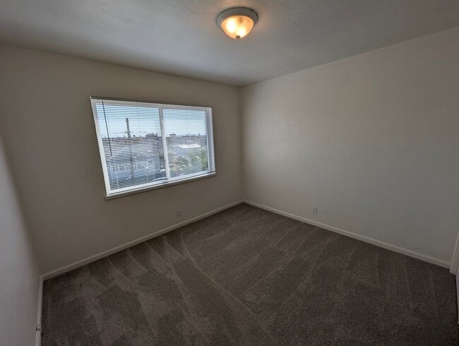 1743-1749 21st Ave in Oakland, CA - Building Photo - Building Photo