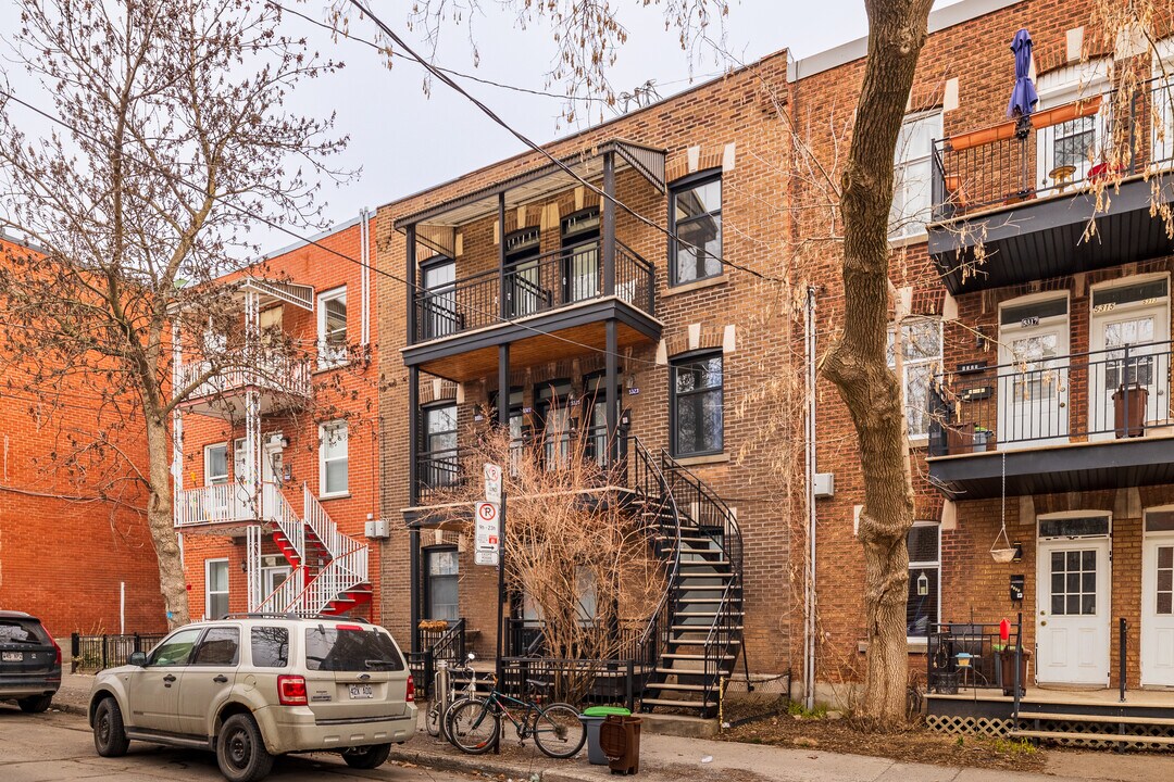 5323-5333 4E Av in Montréal, QC - Building Photo