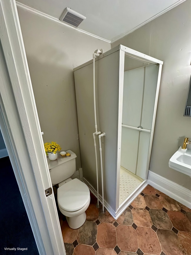 172 High St in Lockport, NY - Building Photo - Building Photo