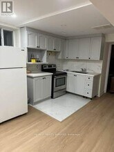 7432 Magistrate Terrace in Mississauga, ON - Building Photo - Building Photo