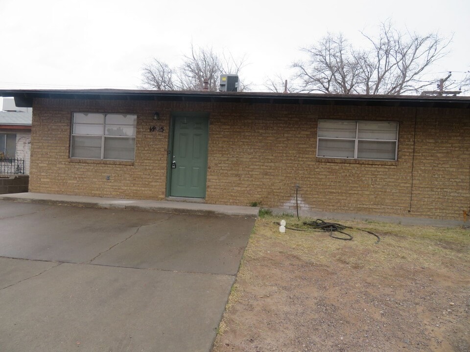 1845 Wyoming Ave in Las Cruces, NM - Building Photo