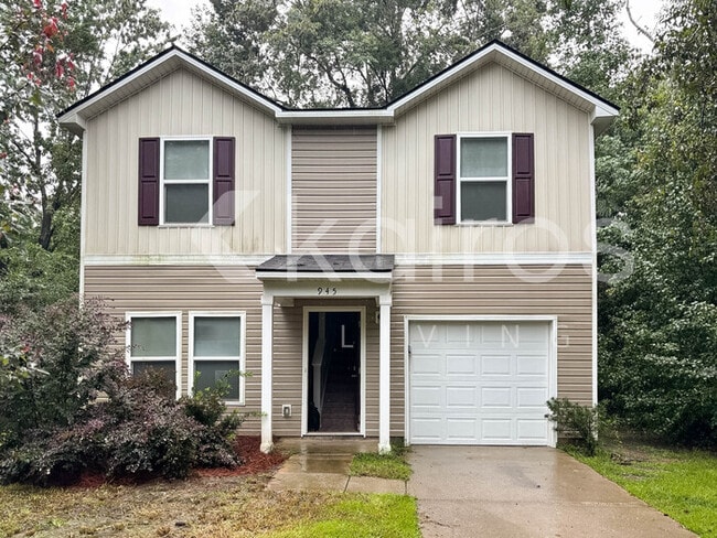 property at 945 Clayton Ct