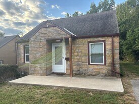 3829 E 53rd Terrace in Kansas City, MO - Building Photo