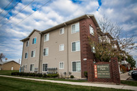 Britton Pines Apartments in Perry, MI - Building Photo - Building Photo