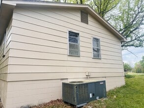 168 Drum Cir in Albertville, AL - Building Photo - Building Photo